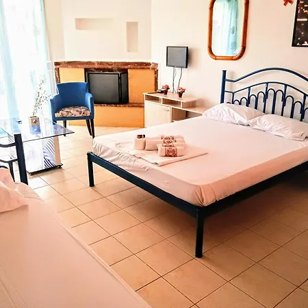 Blue Moon Apartments Nea Michaniona Room photo